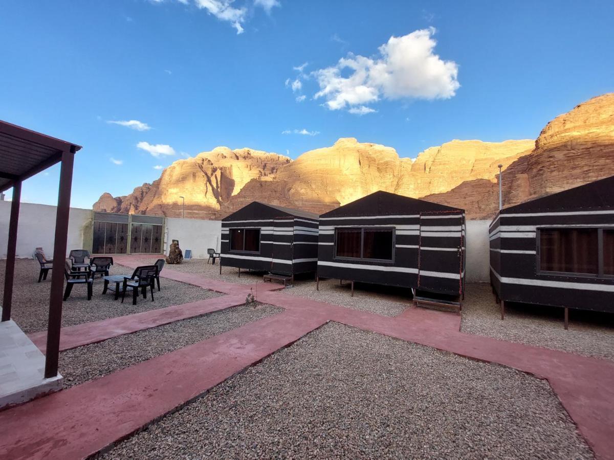Wadi Rum Oryx Hostel & Tours Exterior photo