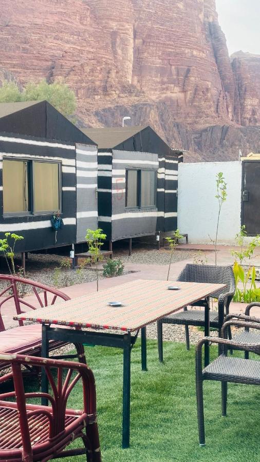 Wadi Rum Oryx Hostel & Tours Exterior photo