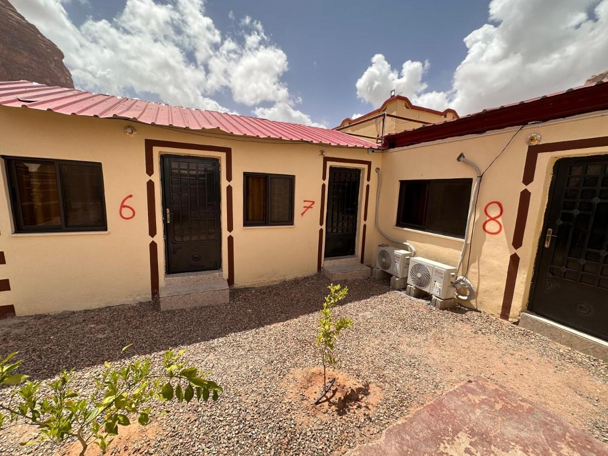 Wadi Rum Oryx Hostel & Tours Exterior photo