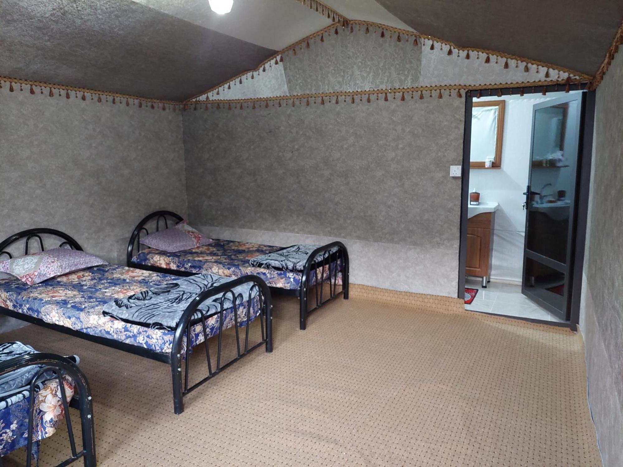 Wadi Rum Oryx Hostel & Tours Room photo